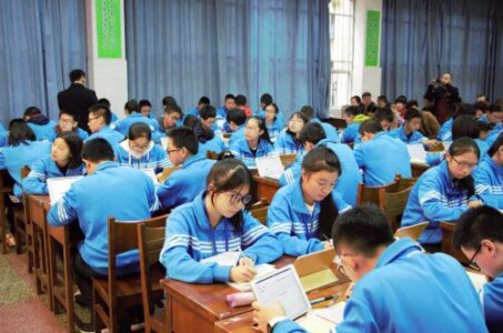 無(wú)線投影網(wǎng)關(guān),手機(jī)投屏,多屏互動(dòng),投屏,一鍵投影,Airplay ,翻轉(zhuǎn)課堂