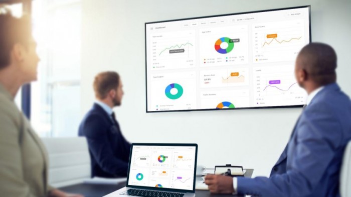 如何實現多臺電腦連接一臺投影儀并快速切換